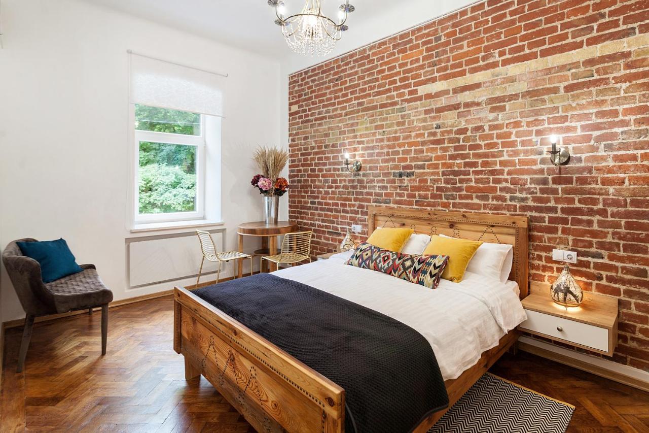 Gallery Art Apartment Львів Екстер'єр фото